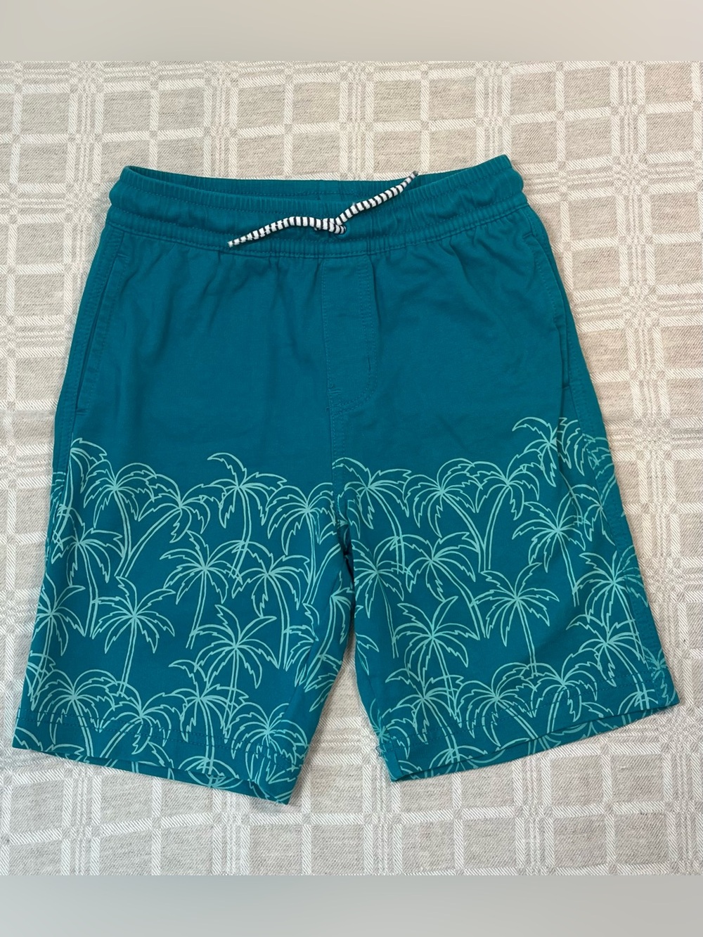 Tea Collection teal palm-print shorts, 100% cotton, size 10.
